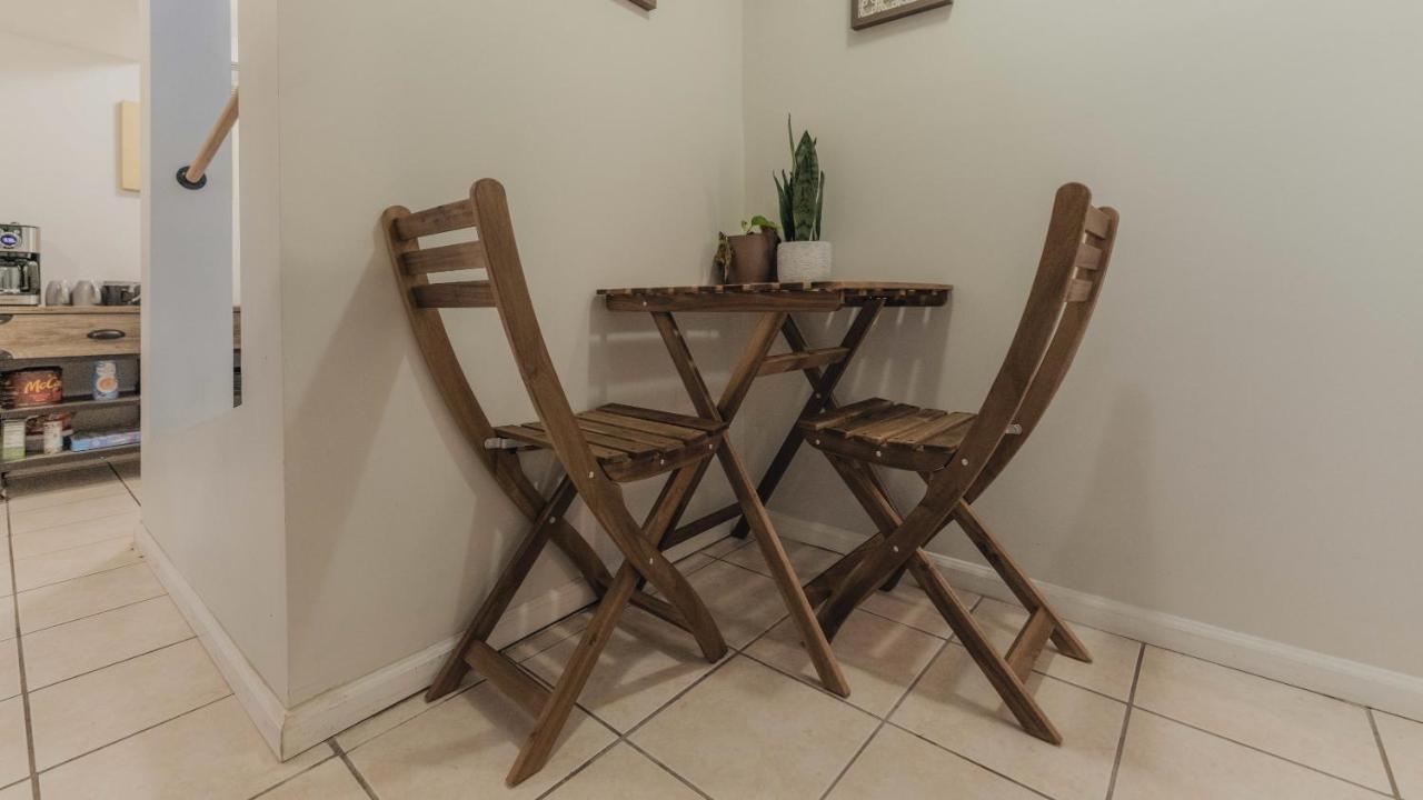 Zen Out In The Comfiest Two Bedroom Zen Den By Sloan's Lake, Holiday home *