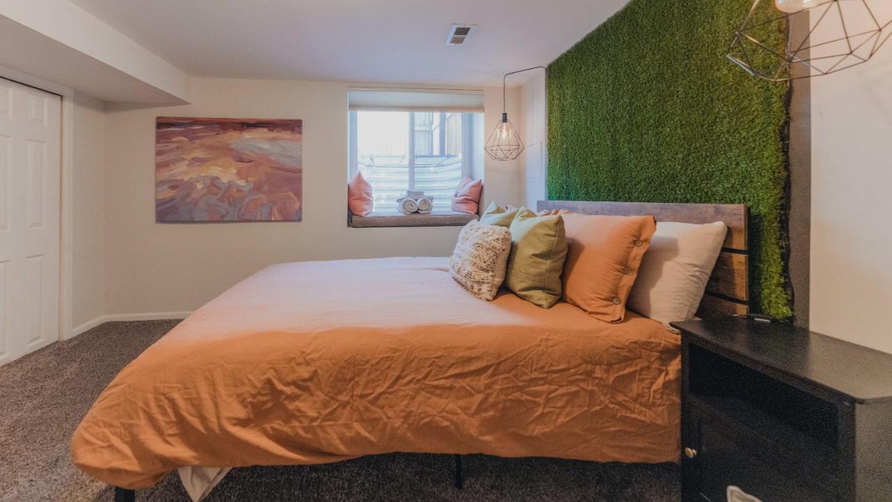 Zen Out In The Comfiest Two Bedroom Zen Den By Sloan's Lake, *